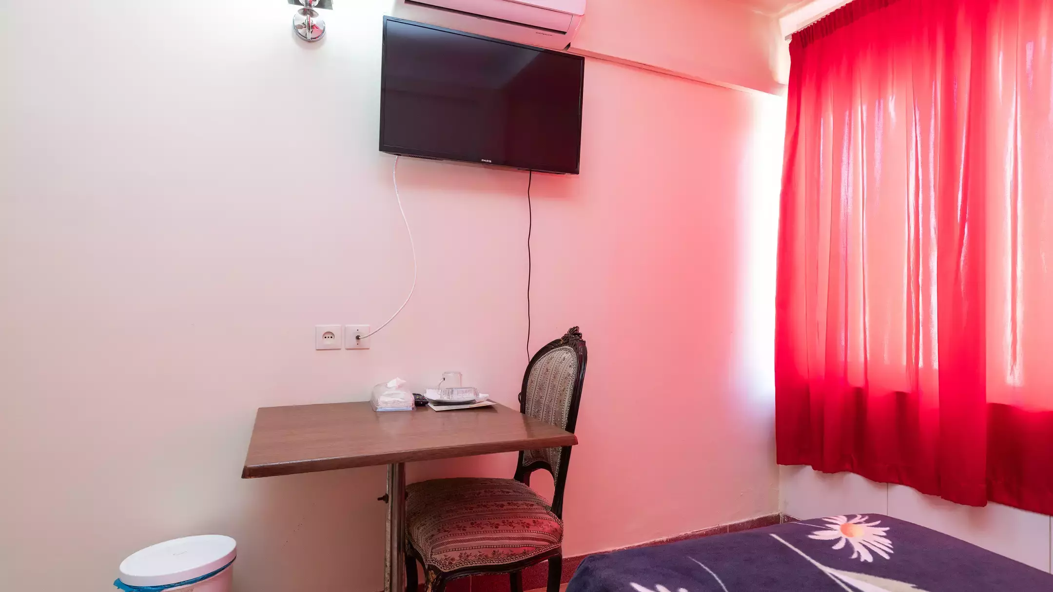 Alibaba https://cdn.alibaba.ir/ostorage/hotel-accommodation-images/6705270a76f5bf0b3af634fe_66f7e2e379e696602f42e5e2_هتل آسیا - اتاق سینگل (2).webp